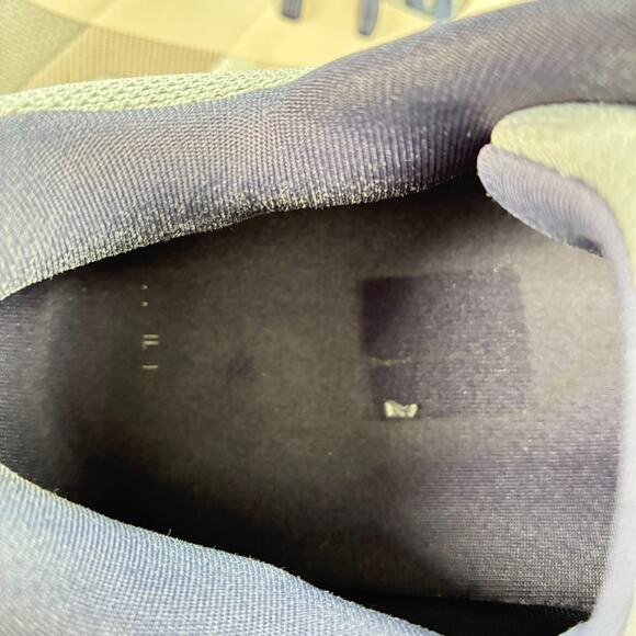 On Cloudrunner Gray Peach Athletic Lace Up Running Shoes 46.98078 Women's Sz 9.5 - Picture 10 of 12